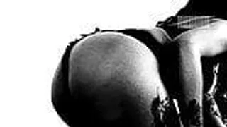Tätowiertes Paar hat leidenschaftlichen Sex