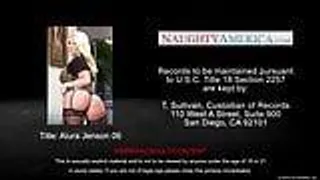Blondine mit silikontitten Alura Jenson beim Tittenfick