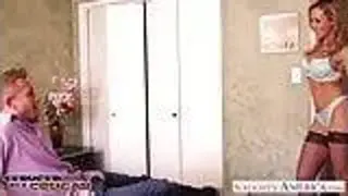 Brandi Love fickt einen grossen Schwanz