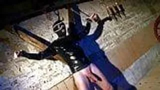 Geile Milf wird in Latex gefickt