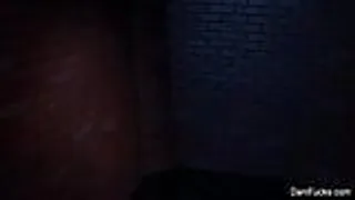 Süsse Dani Daniels fingert ihre enge Muschi