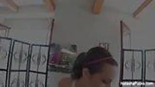 Natasha und Austin teilen sich einen Schwanz