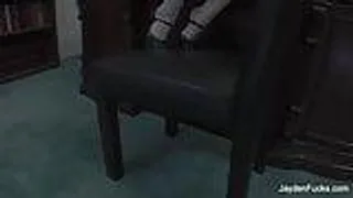 Taylor Vixen fingert ihre feuchte Muschi