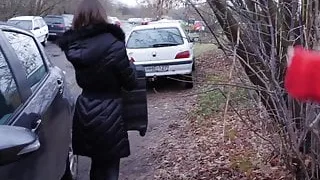 Brünette Amirah Adara in der hündchenstellung gefickt